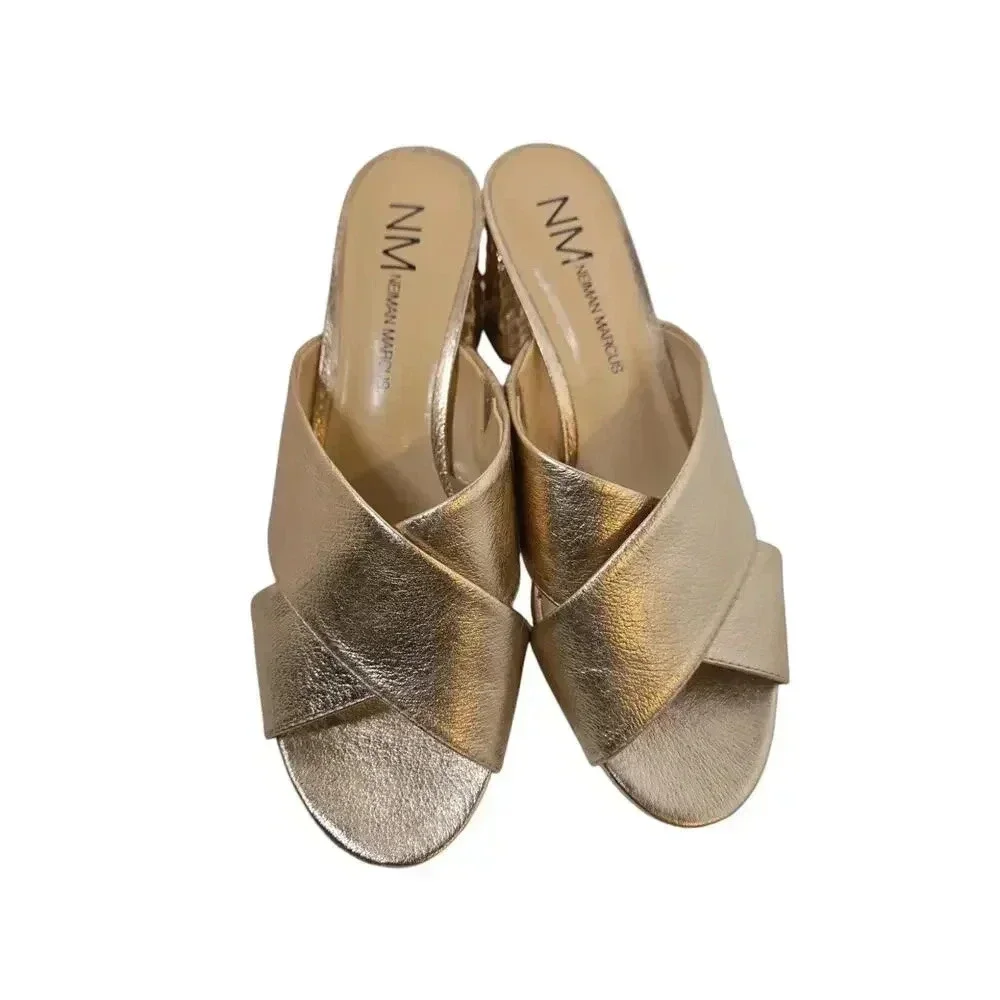 $259 Neiman Marcus Women's Gold Malvin Leather Jewel Sandals Shoes US 8 M